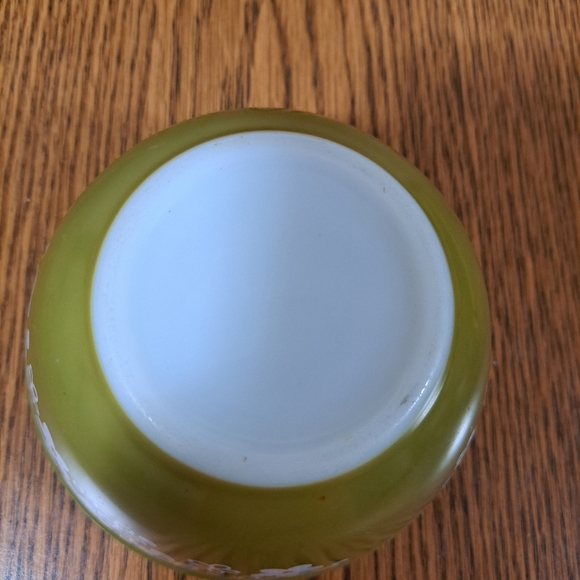 Pyrex Vintage 401 Spring Blossom Crazy Daisy Mixing Bowl 1 1/2 Pint - Picture 7 of 8